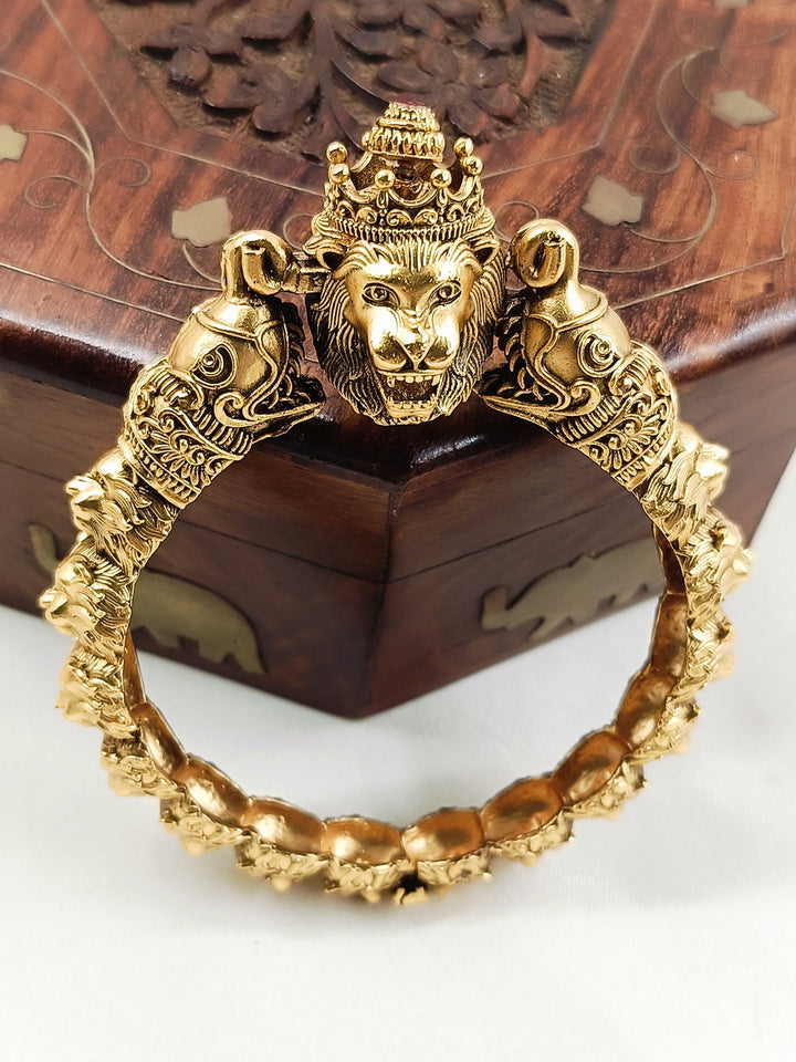 Ruval Men's Lion Gold Kada