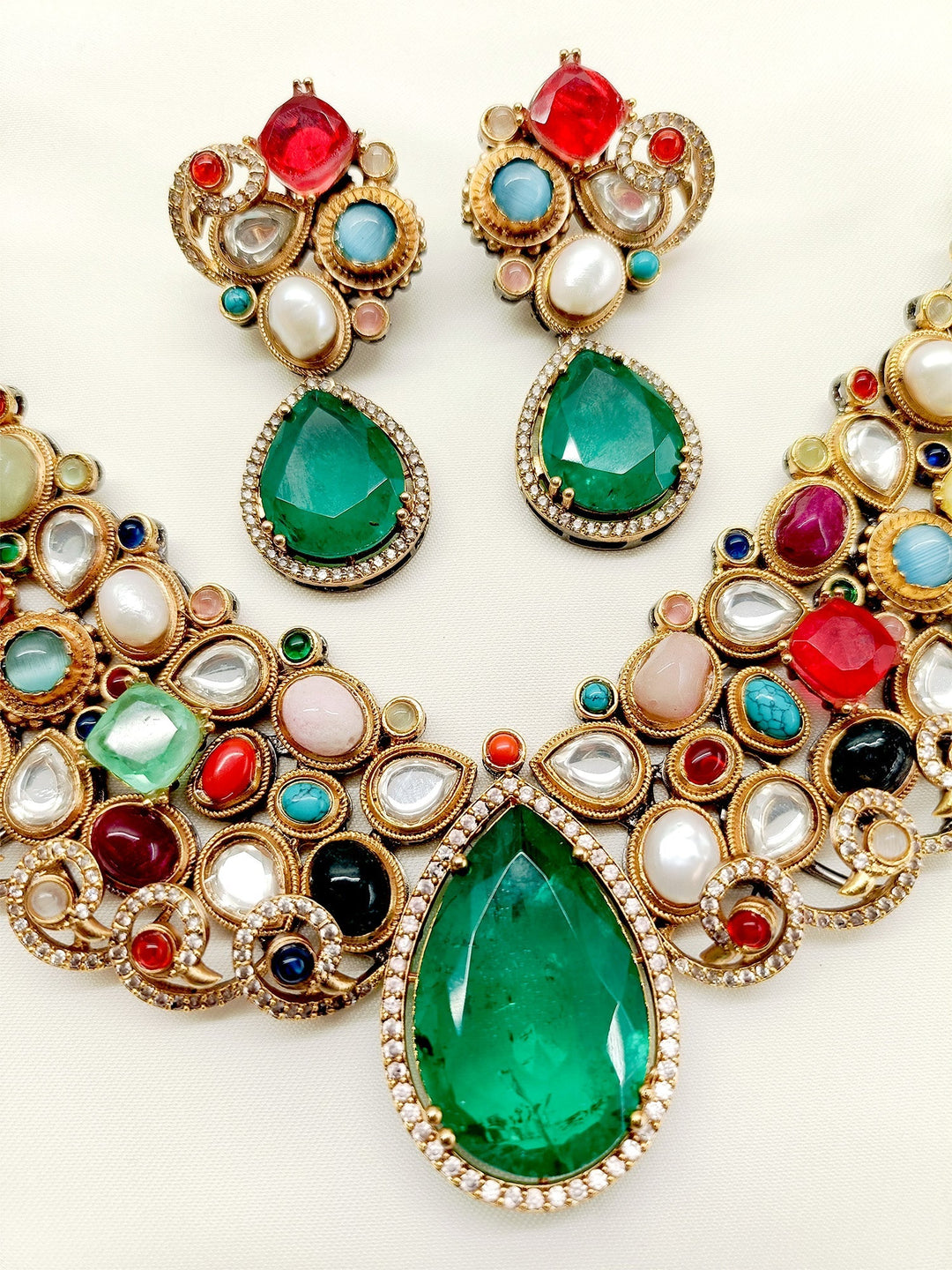 Nutan Navaratna Victorian Necklace Set