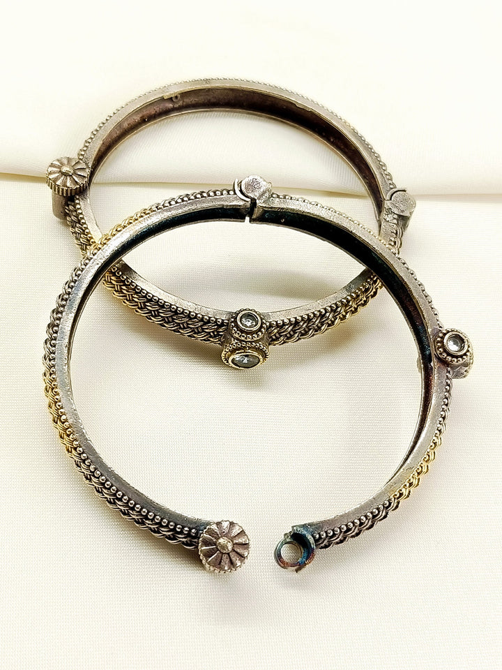 Abhinta White Oxidized Bangles