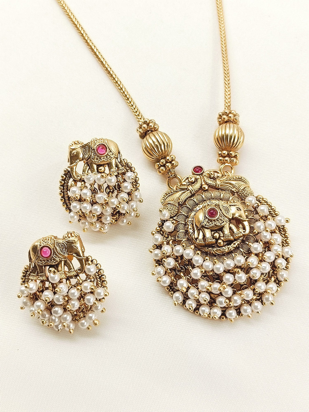 Diya White Pearl Antique Pendant Set