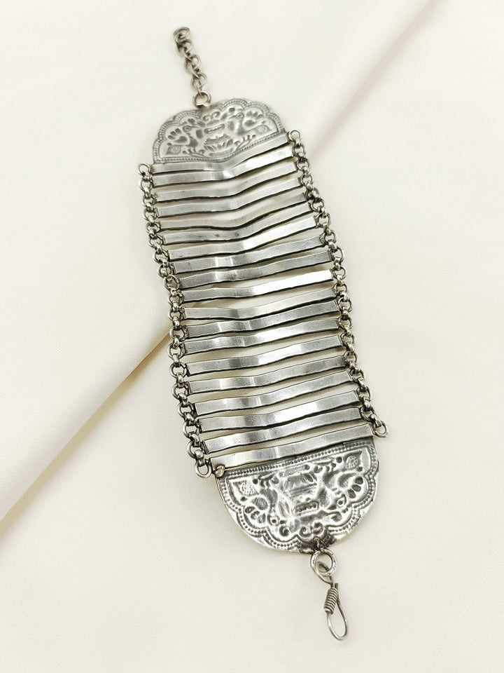 Vilasini Plain Oxidized Bracelet