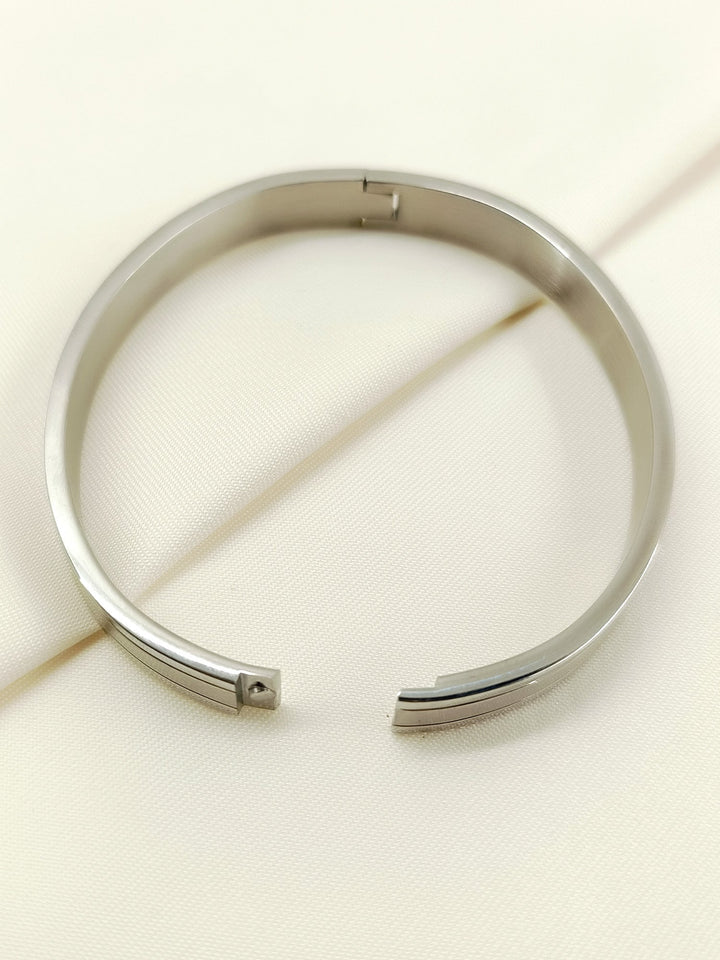Samar Silver Minimal Dual-Line Kada Men&