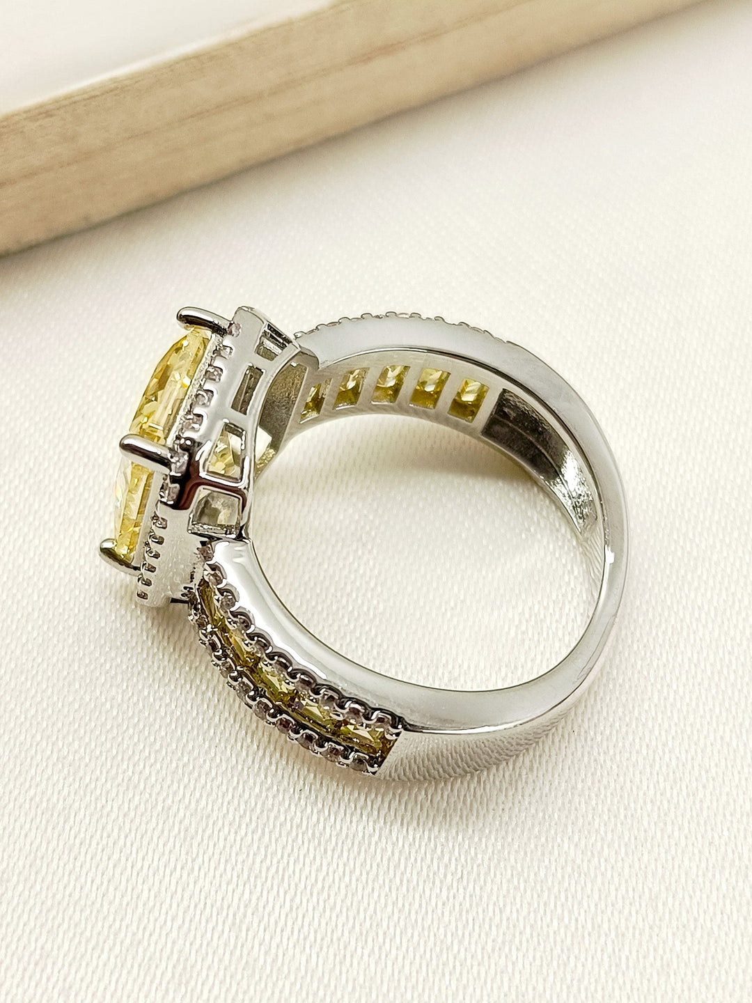 Akyli Yellow American Diamond Finger Ring