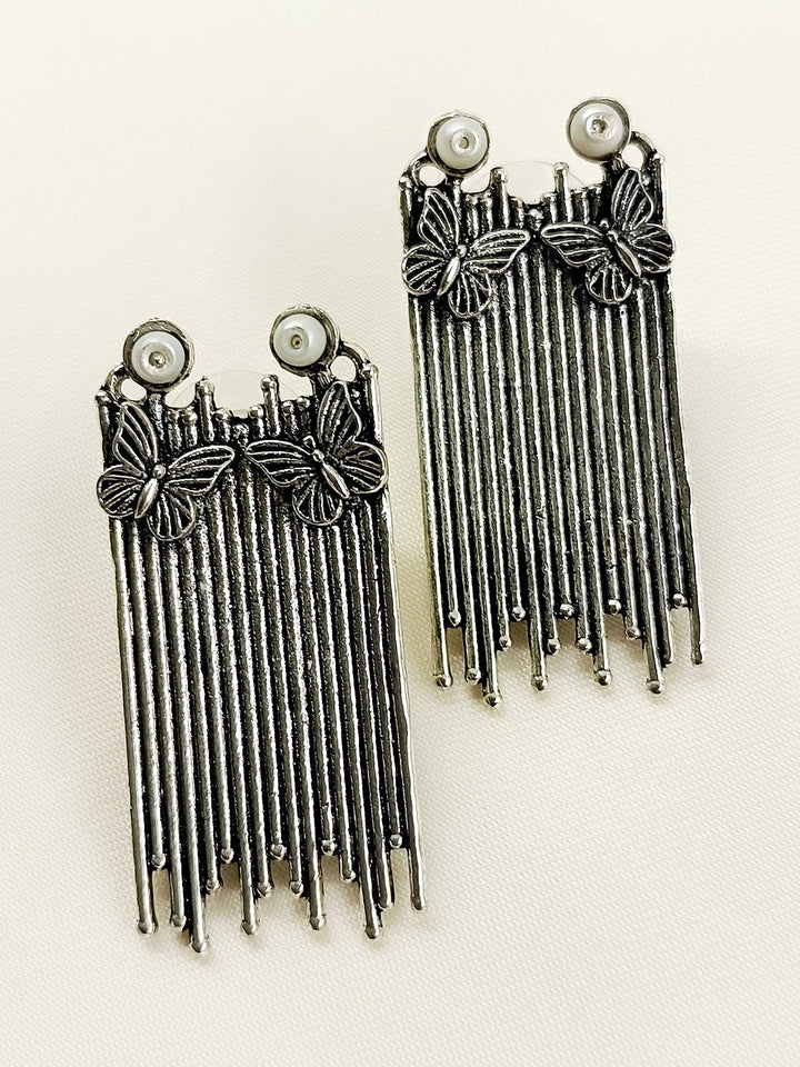 Zana White Pearl Oxidized Tops - 4.5 cm Earring