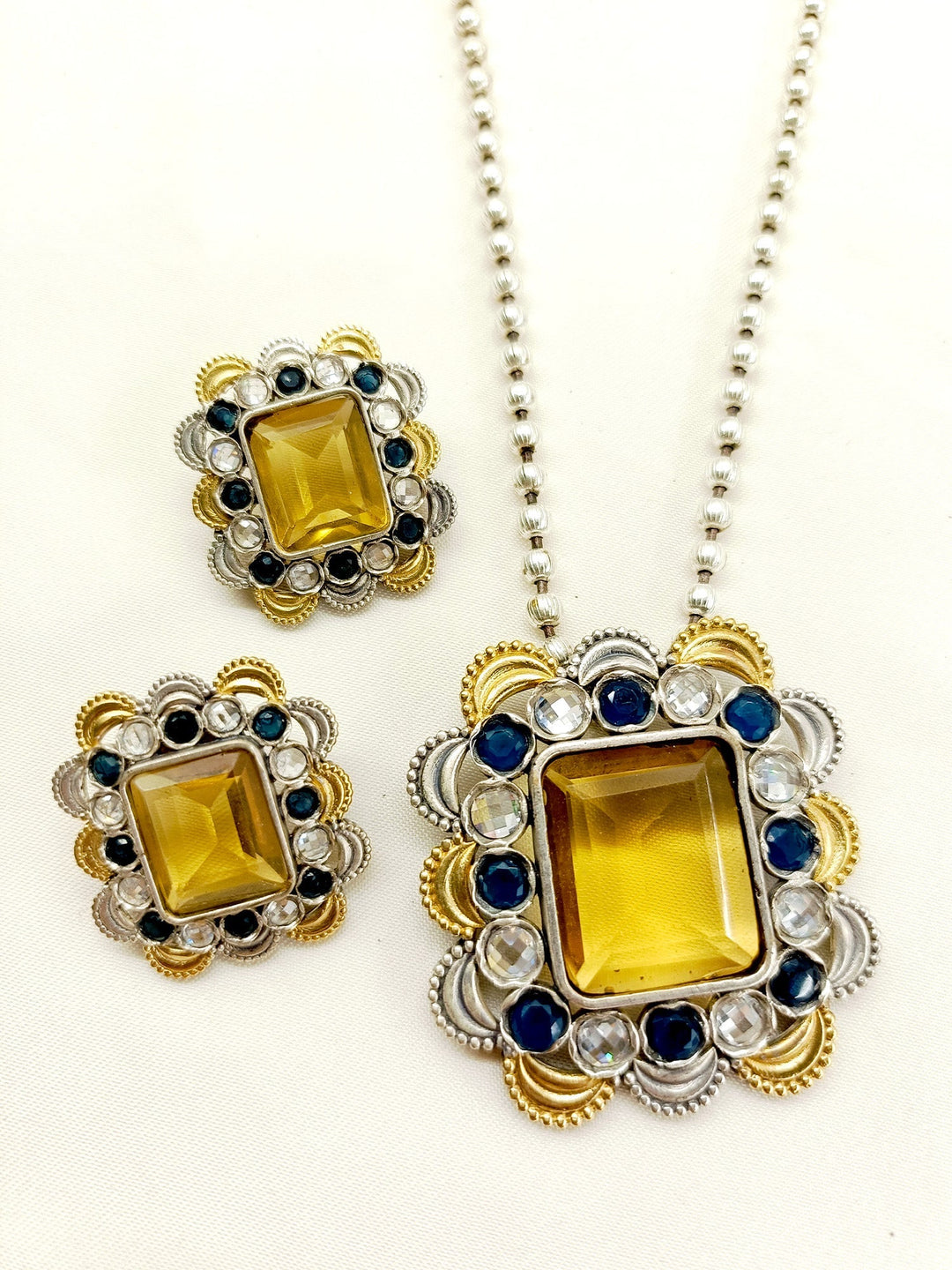 Dhami Yellow Oxidized Pendant Set