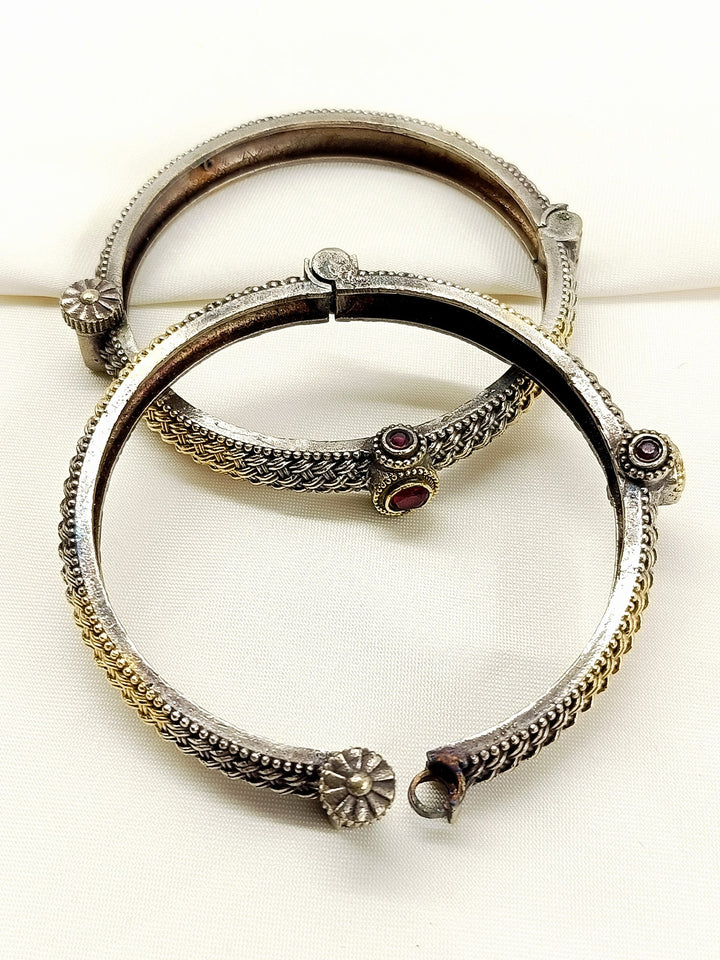 Kashini Ruby Oxidized Bangles