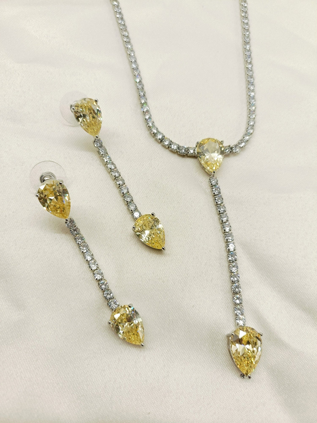 Cureza Yellow American Diamond Necklace Set