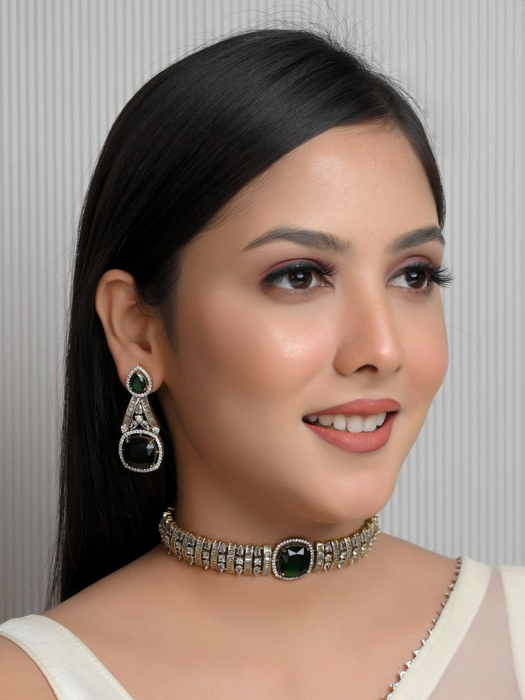 Pramila Green Victorian Choker Set