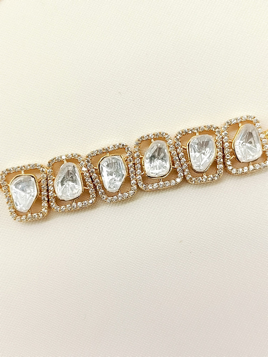 Mohik White Kundan Bracelet