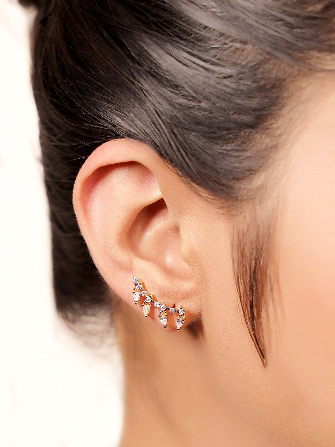 Kamakhya White American Diamond Earcuff