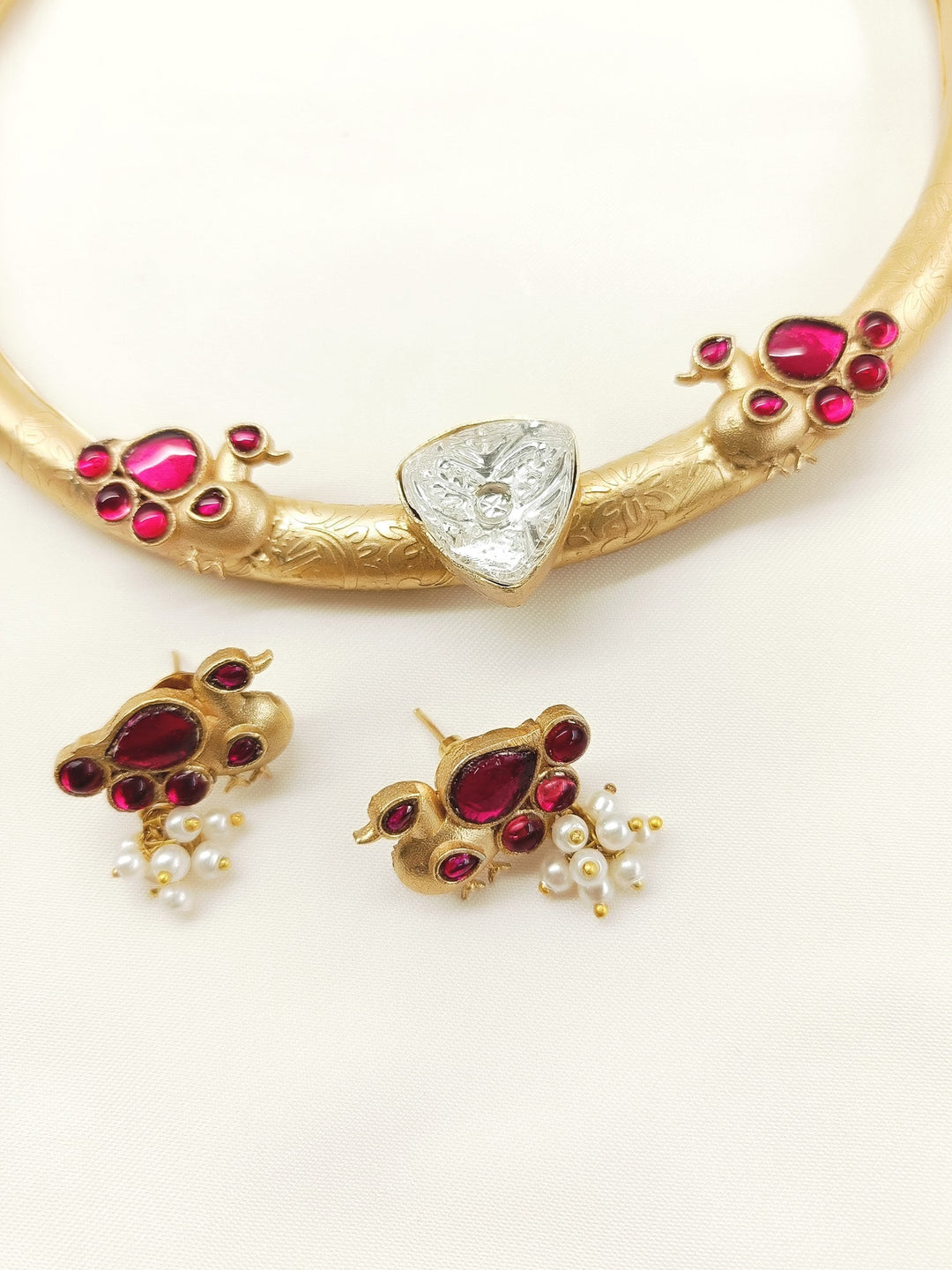 Omita Ruby Boutique Hasli Styled Choker Set