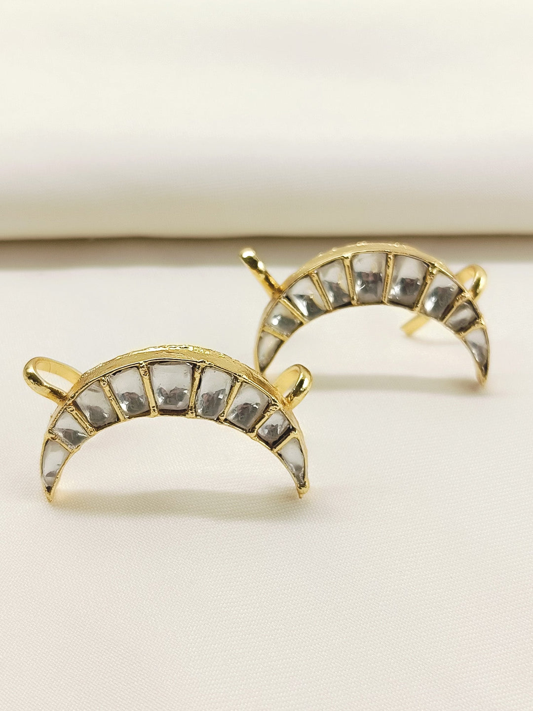 Benu White Men's Moon Shape Kundan Earcuff [Price Is For Pair]