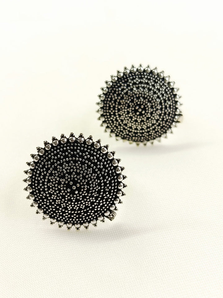 Seeta Silver Oxidized Round Toe Ring Pair