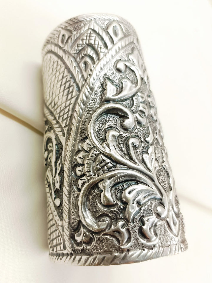 Vihari Silver Oxidized Men's Bracelet