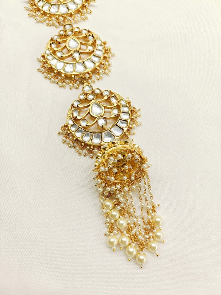 Shaweta White Braid Accessories In Kundan