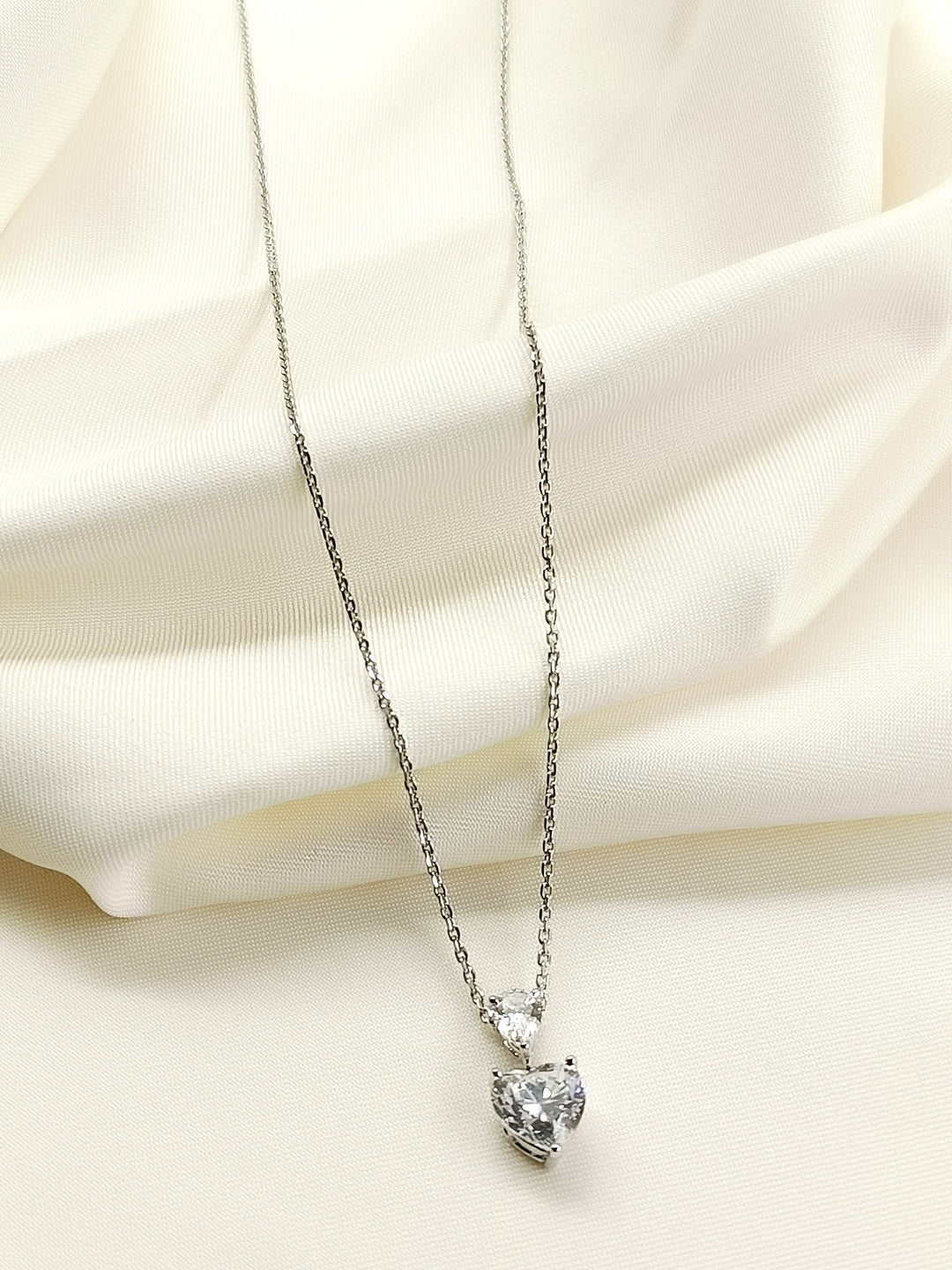 https://cdn.shopify.com/s/files/1/0607/4479/4285/files/3_f0d5e803-bc56-45b9-95ad-08862bf5f76d.jpg?v=1778153883