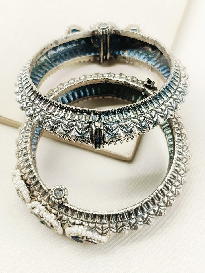 Hanvita Multi Colour Oxidized Bangle