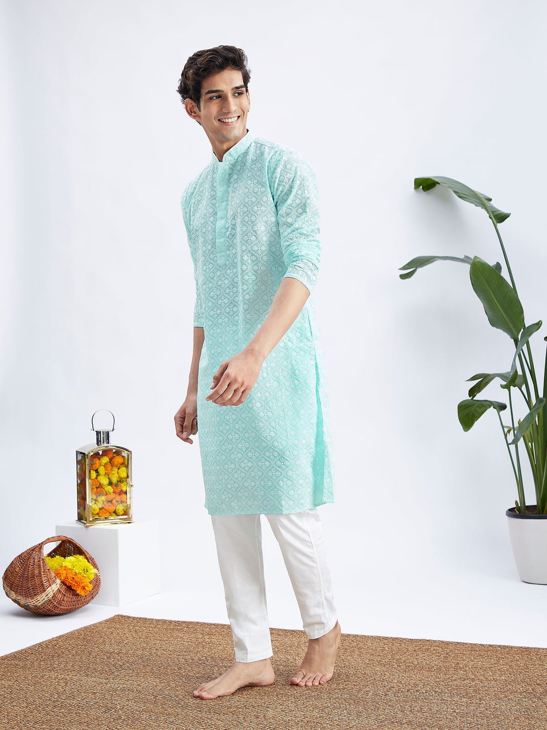 Sarvati Men's Green And White Cotton Kurta And Pyjama Set