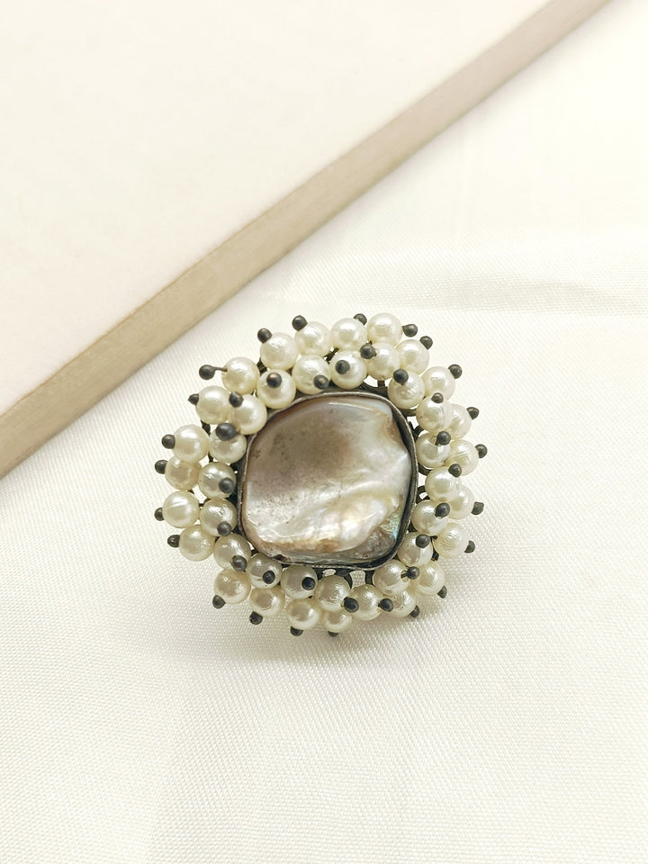 Tessa Cream Mother Of Pearl Oxidized Finger Ring