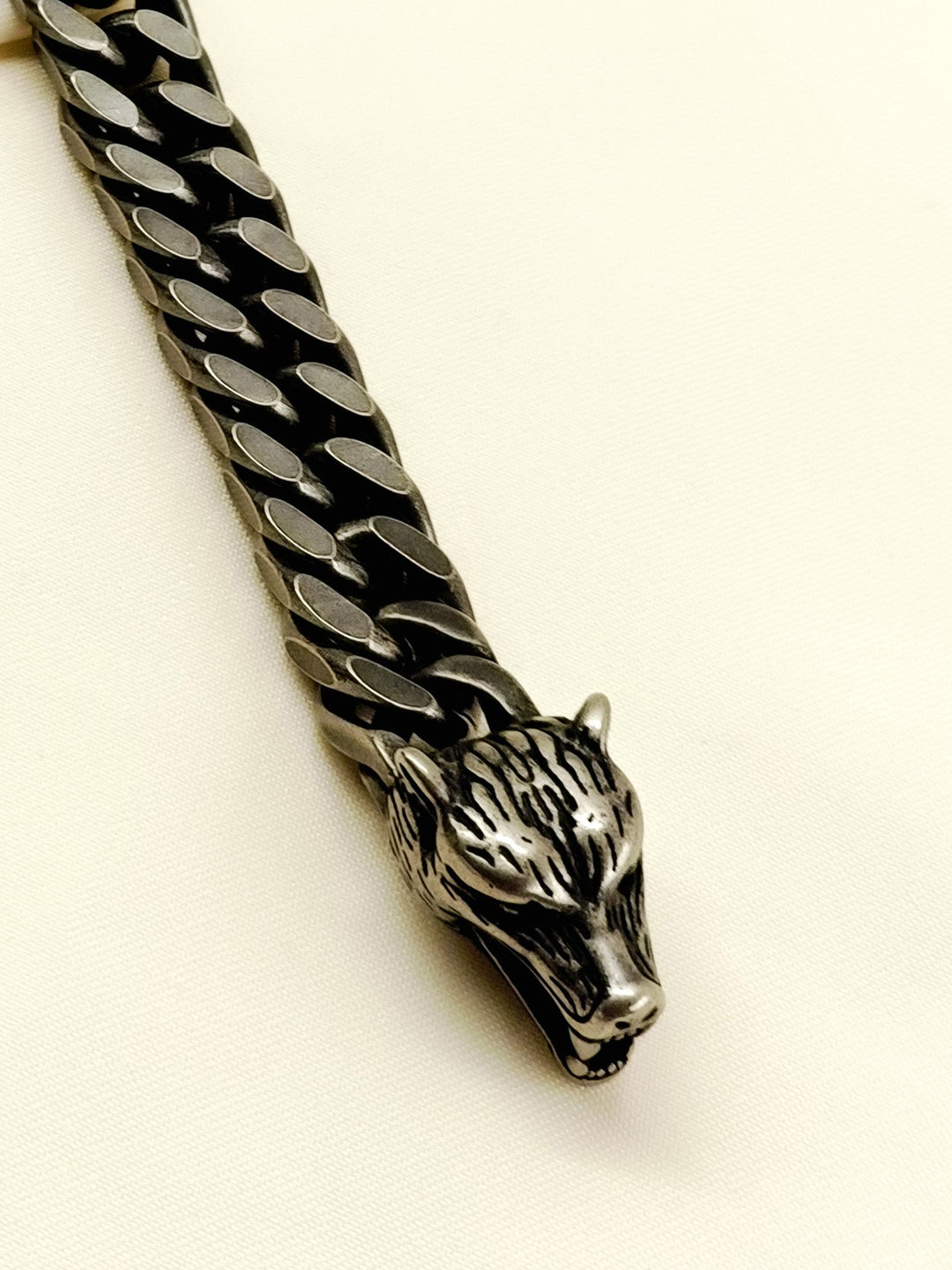 Zayn Black Men’s Wolf Head Chain Bracelet
