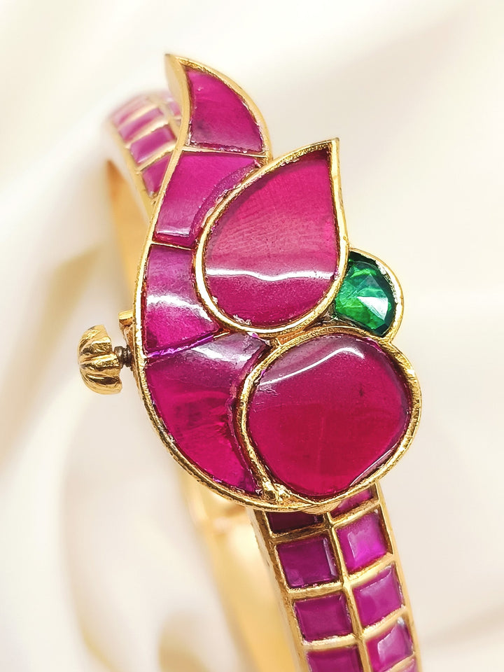 Aadrika Ruby Kundan Kada