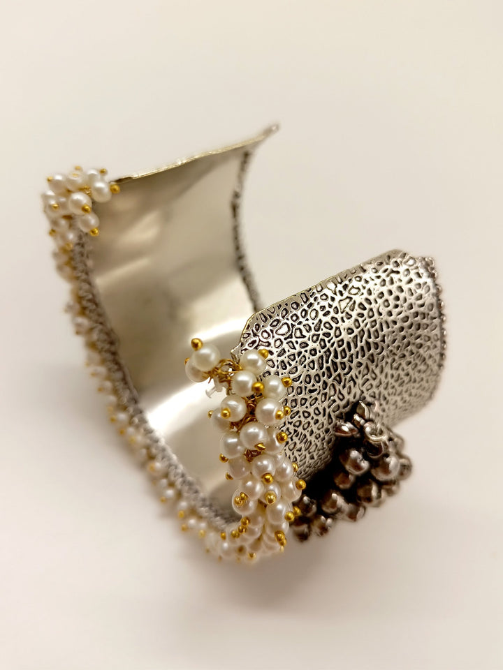 Kiona White Oxidized Bracelet
