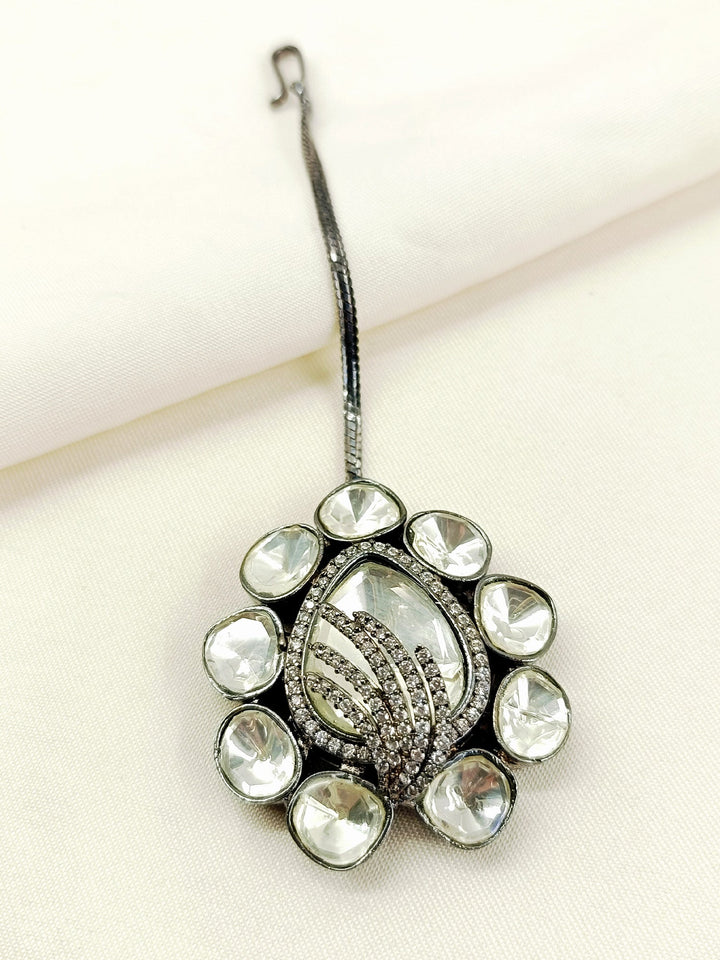 Sulakshna Grey Victorian Necklace Set - Rhodium-Plated Brass