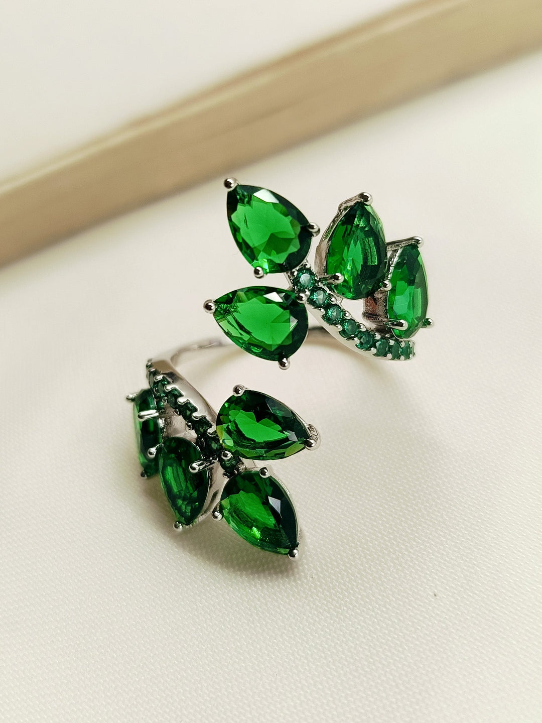 Jhalaka Green American Diamond Finger Ring