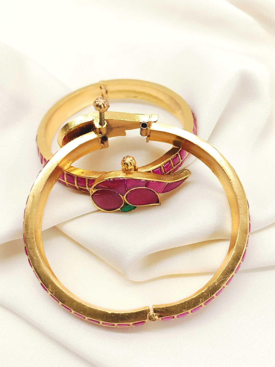 Ahilya Ruby Kundan Kada's Pair