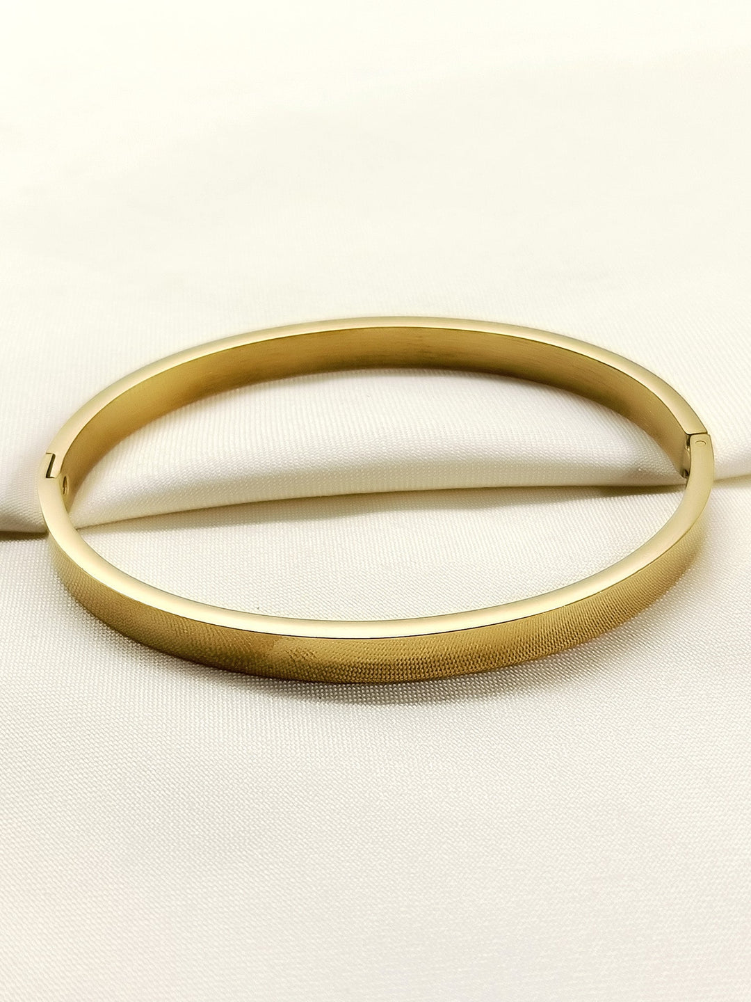 Morgana Golden Flat Hinged Men&