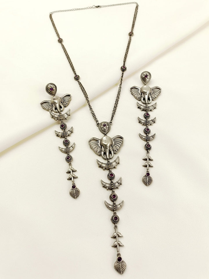 Nenna Ruby Oxidized Pendant Set