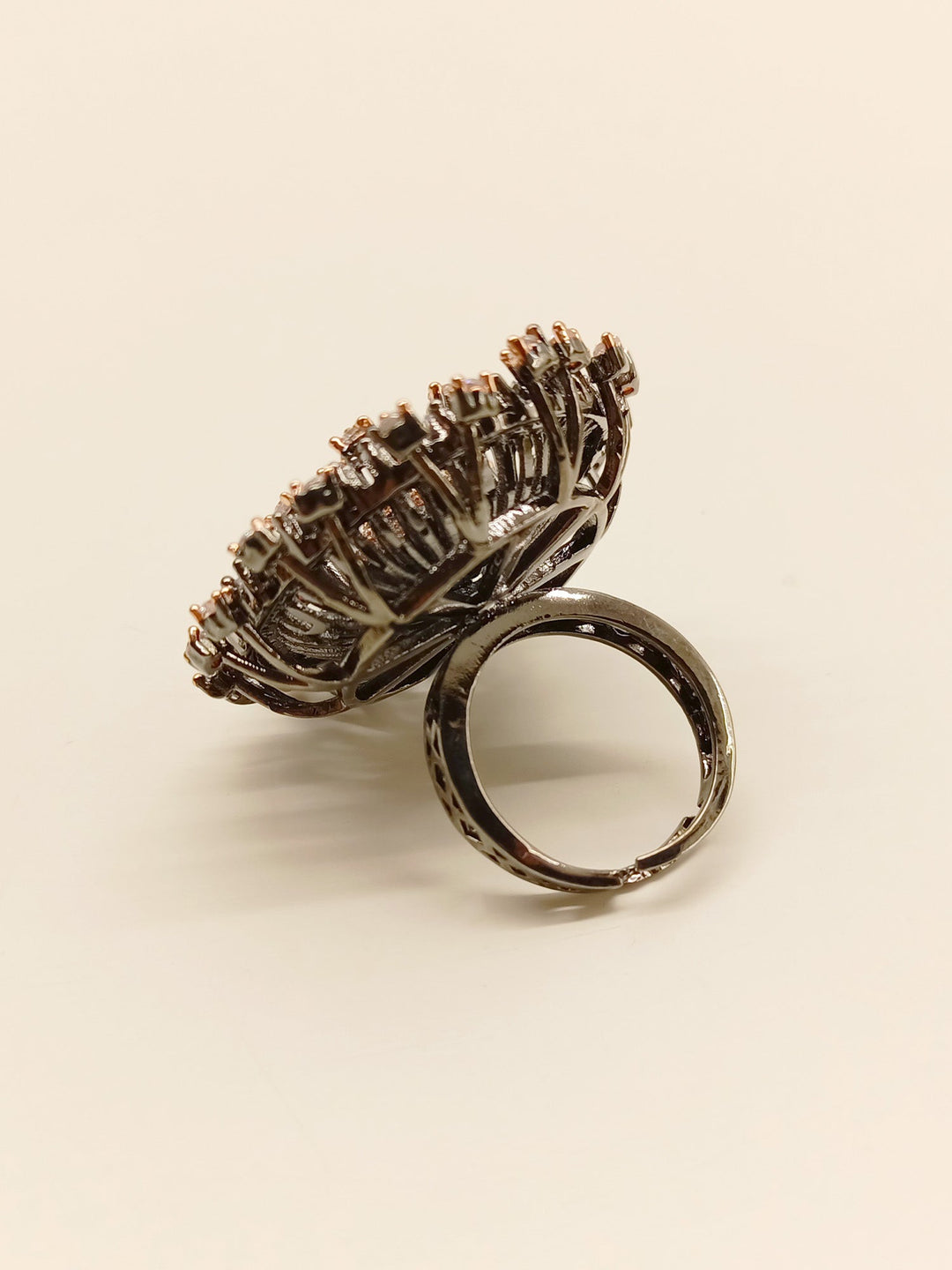 Waheeda White Victorian Finger Ring