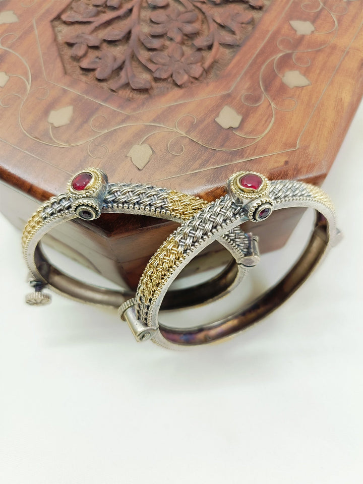 Kashini Ruby Oxidized Bangles