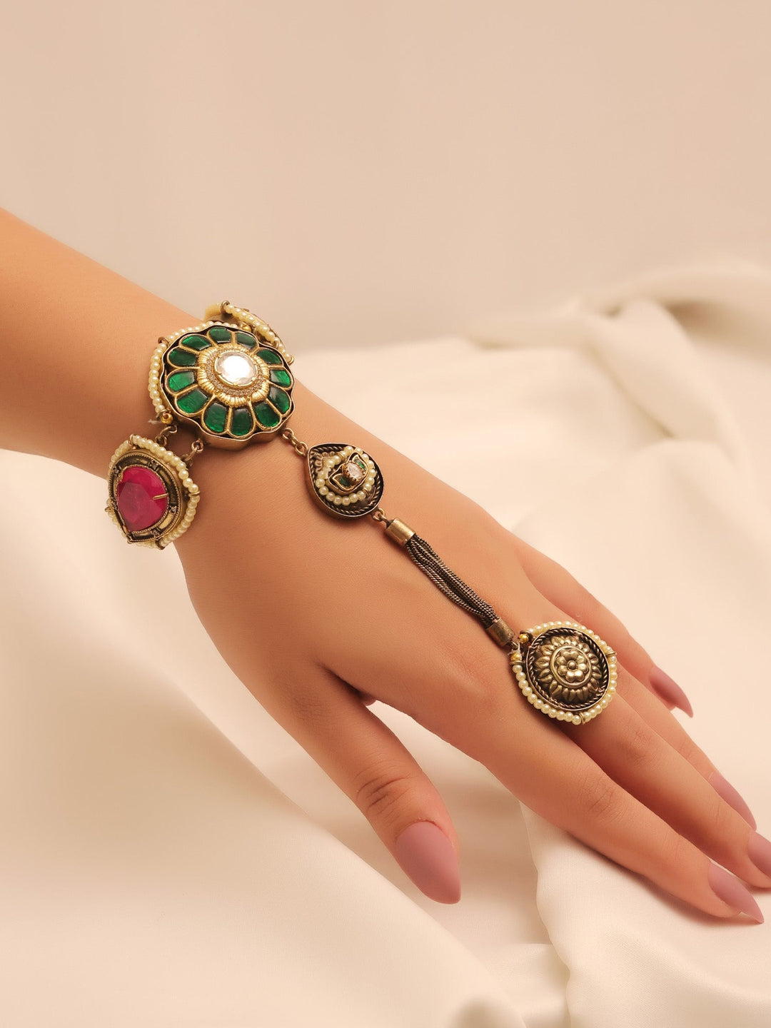https://cdn.shopify.com/s/files/1/0607/4479/4285/files/5_3689dd08-4e79-4a47-befe-e865467d973e.jpg?v=1778147460