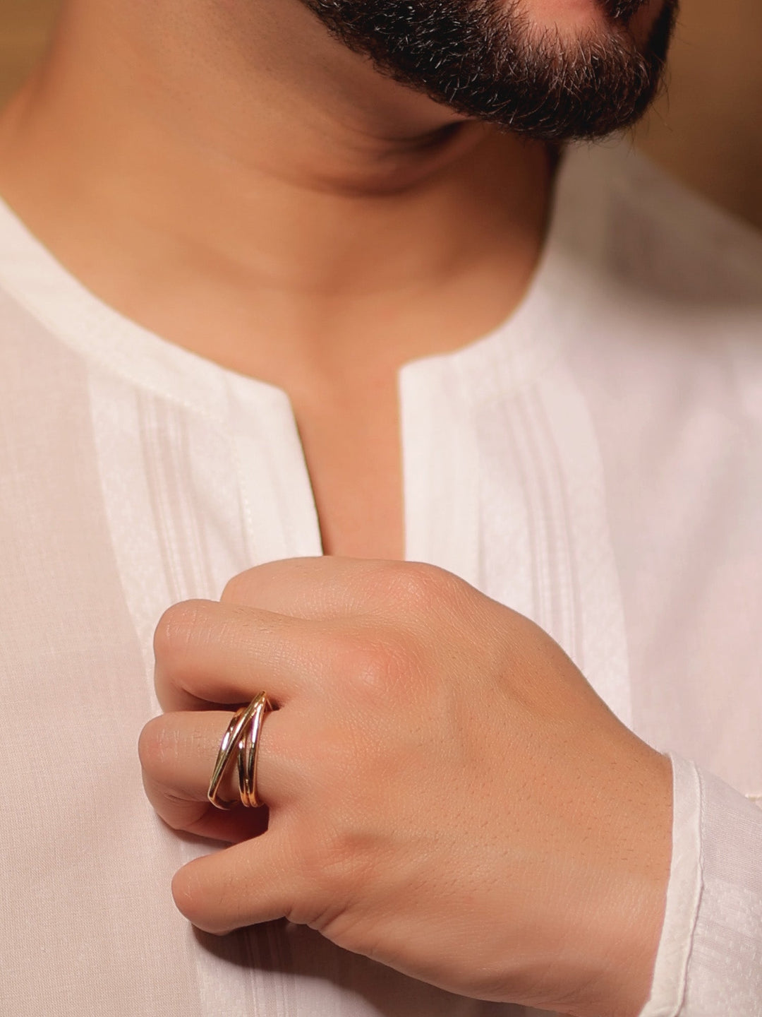 Shishik Golden Men's Finger Ring
