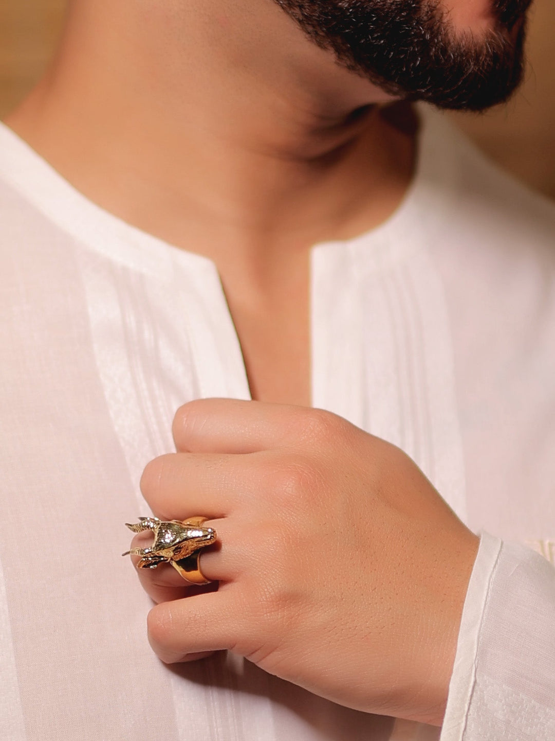 Yasmin Golden Men's Finger Ring