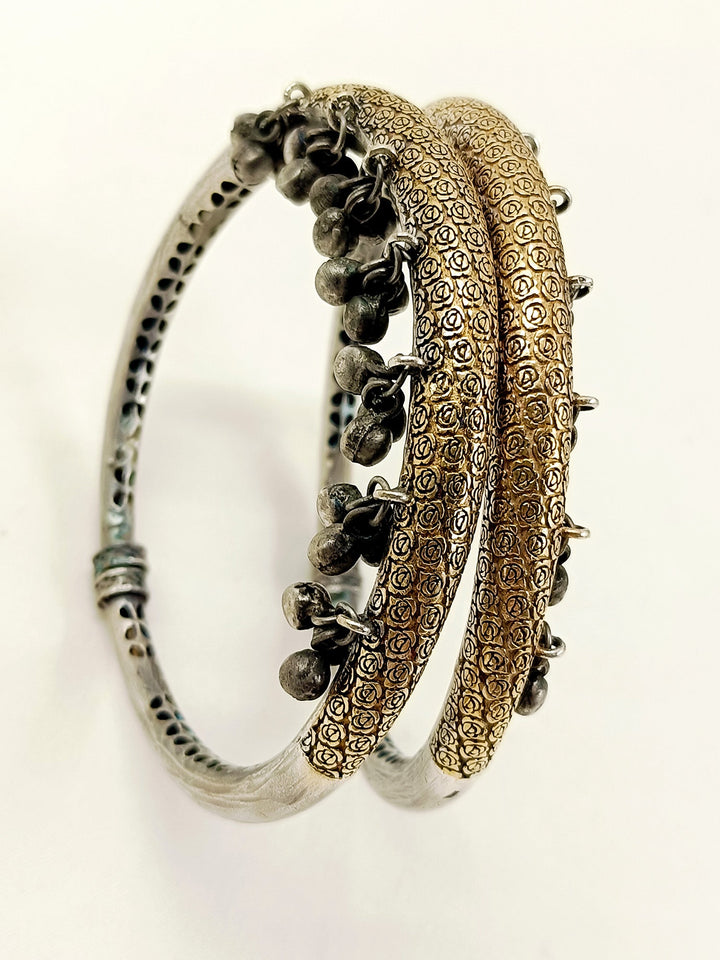 Yuvanya Dual-Tone Oxidized Ghungroo Anklets
