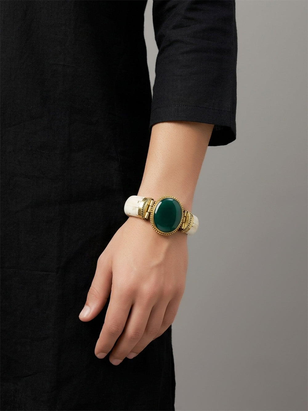 Vrnav Men’s Royal Green Onyx Stone Bone Bracelet - Hinged