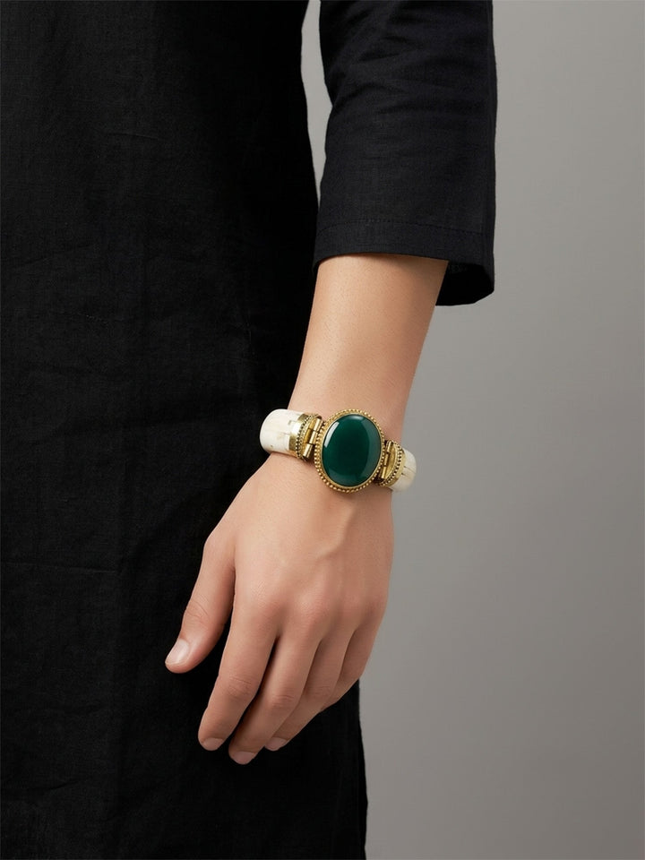 Vrnav Men’s Royal Green Onyx Stone Bone Bracelet - Hinged