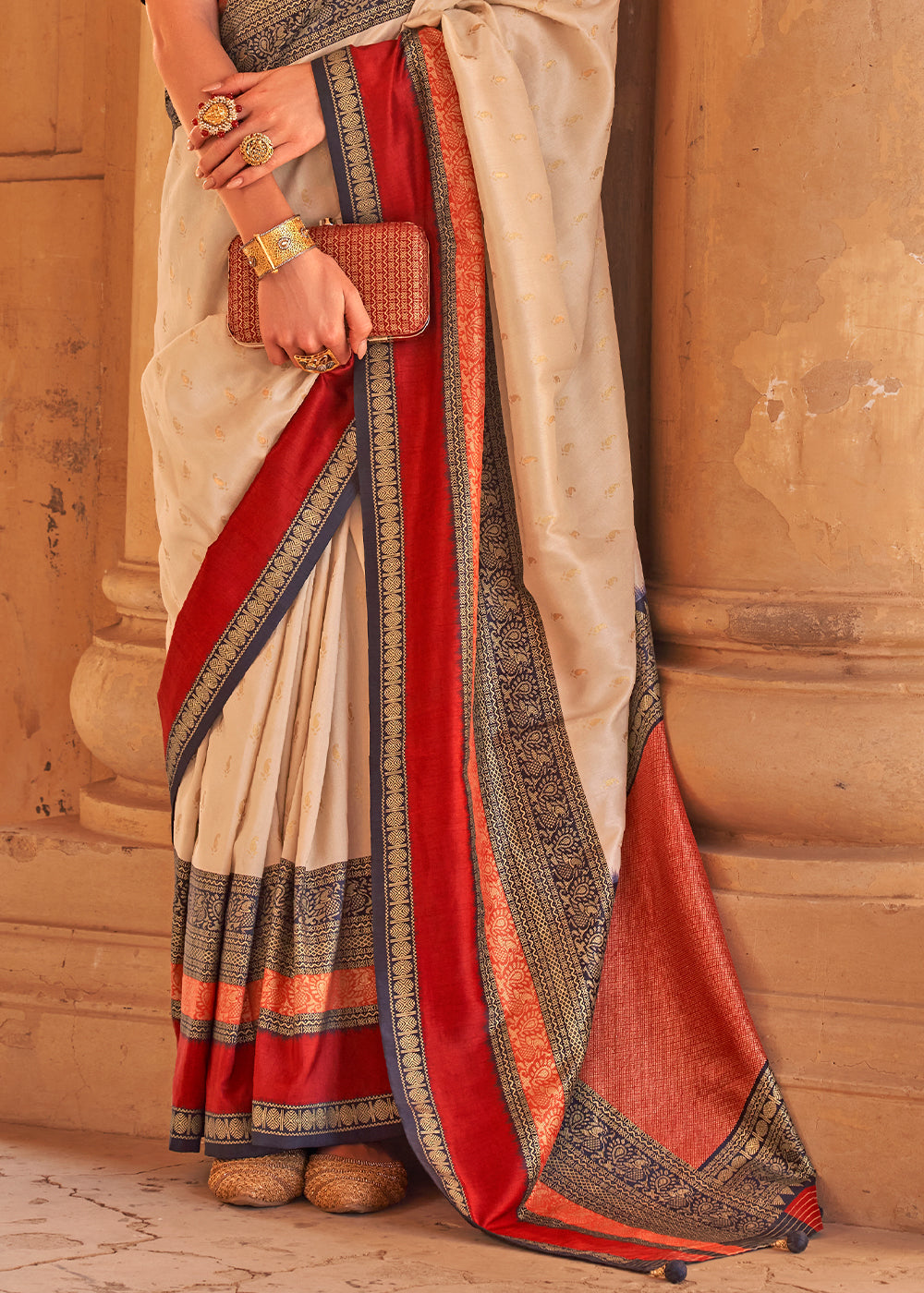 Cream White Zari Woven Silk Saree with All-Over Butti Pattern