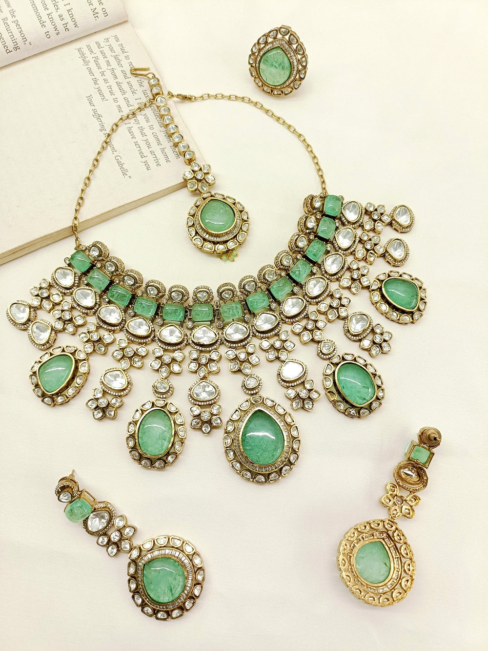 Madah Mint Green Victorian Necklace Set