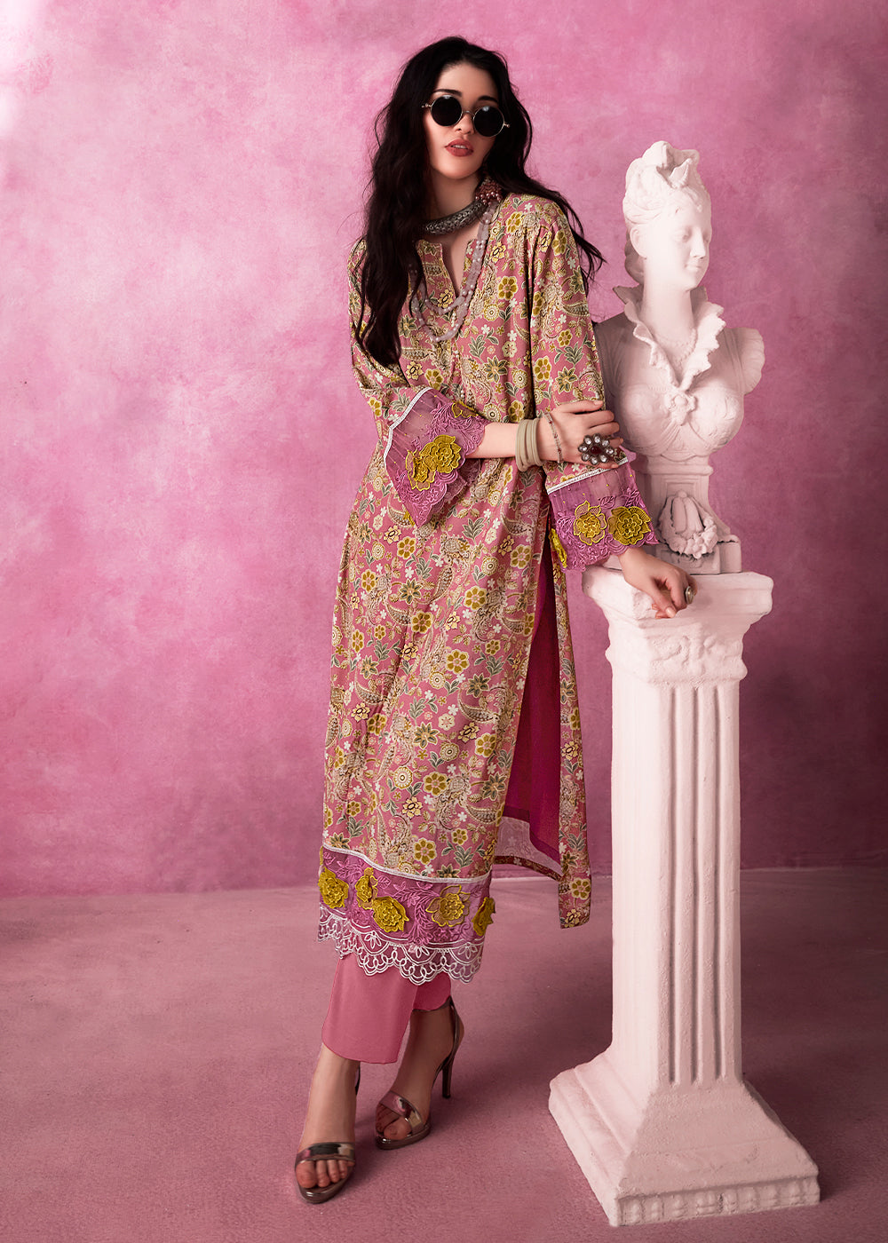 Pinkish Purple Digital Print Muslin Suit with 3D Embellishments and Scalloped Borders