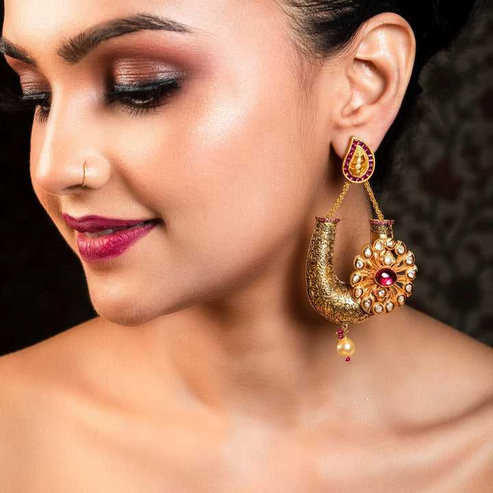 Akshara Majenta Antique Gold Plated Kundan Earrings