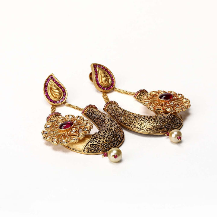 Akshara Majenta Antique Gold Plated Kundan Earrings