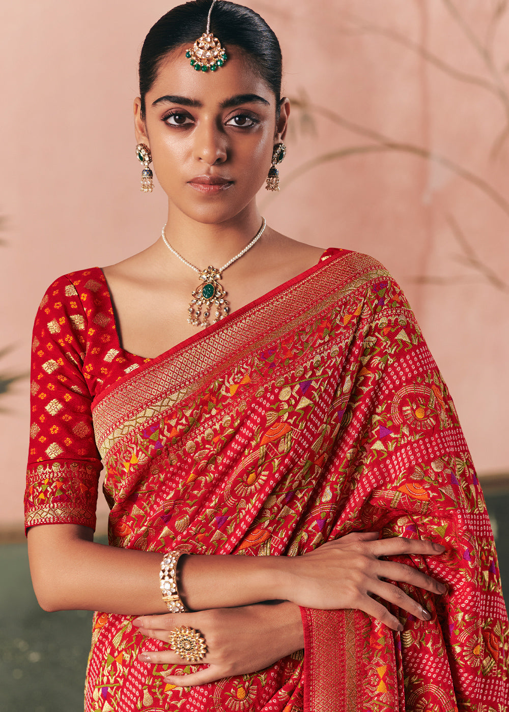 Red &amp; Pink Khaddi Georgette Saree with Bandhej Weaving Artistry