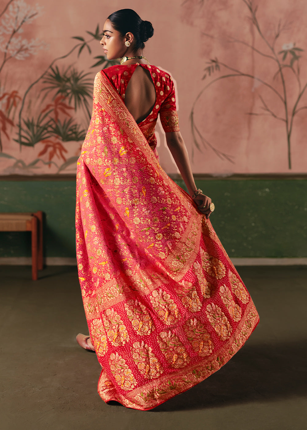 Shades Of Pink & Red Khaddi Georgette Saree with Bandhej Weaving Artistry