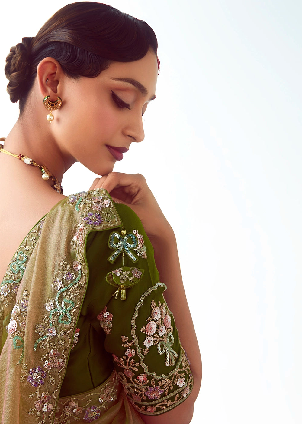 Gin Green Tissue Saree with Floral Embroidery Design