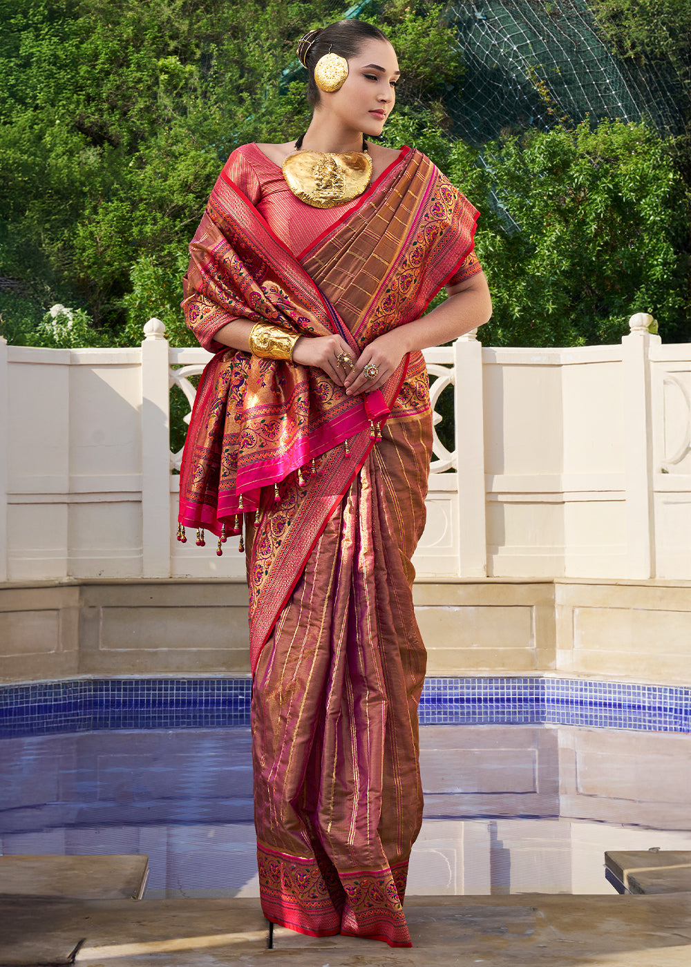 Chocolate Brown & Pink Tanchoi Woven Banarasi Silk Saree for Timeless Elegance