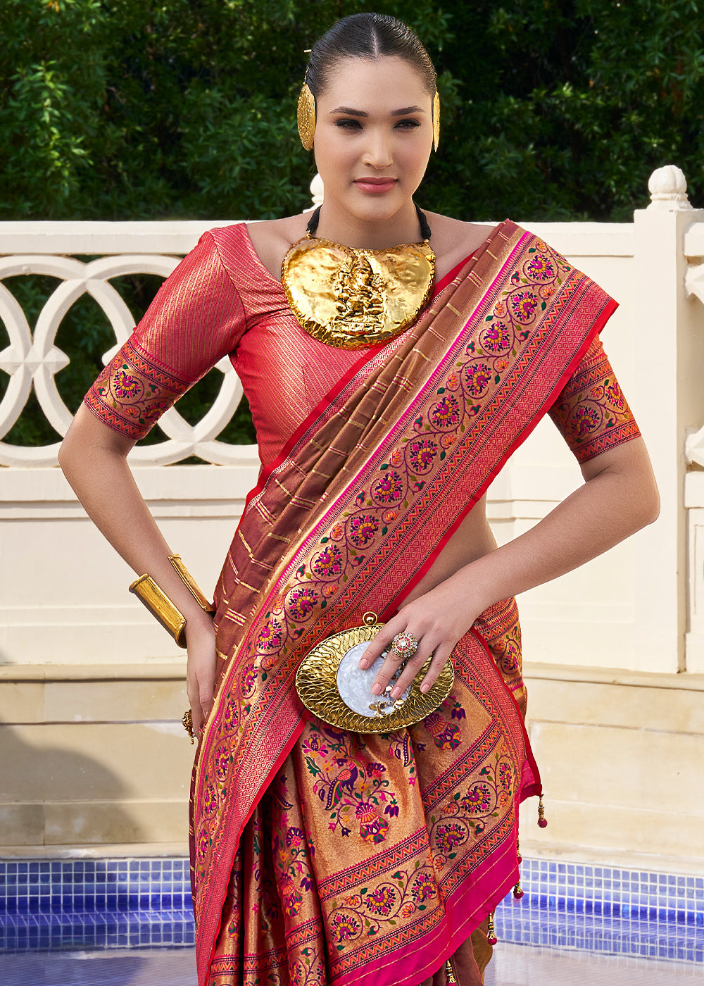 Chocolate Brown & Pink Tanchoi Woven Banarasi Silk Saree for Timeless Elegance