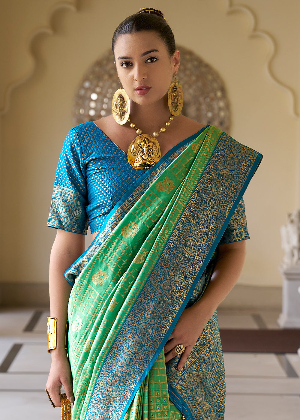 Apple Green Kanjivaram Silk Saree with Intricate Zari Work